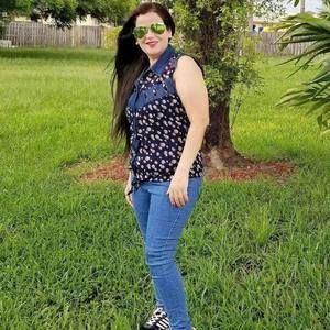 Meet your Posher, Walaa